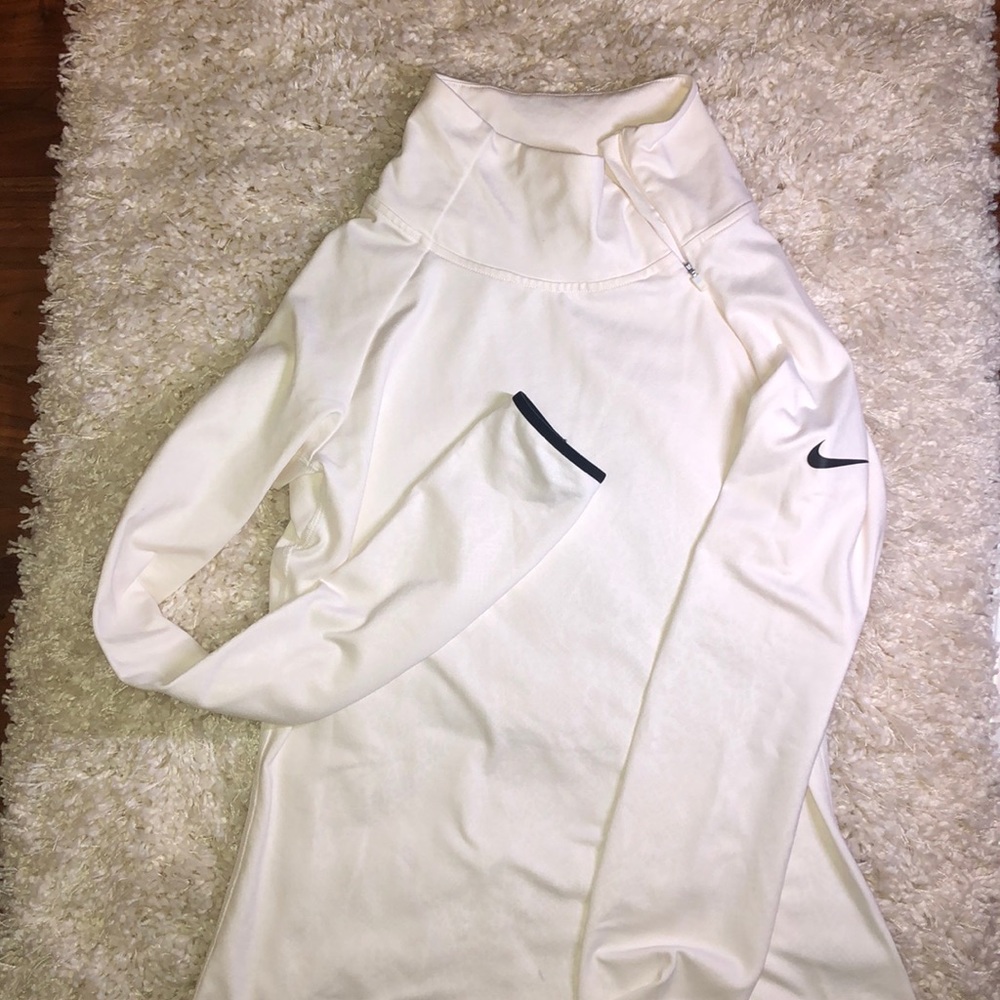 COPY - Nike Pro- Cowell neck long sleeve- fleece